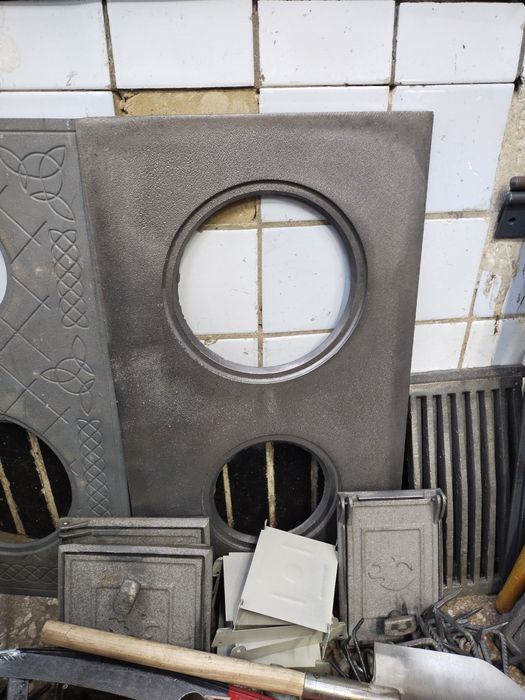 Продам чугунные плиты,дверцы,колосники.