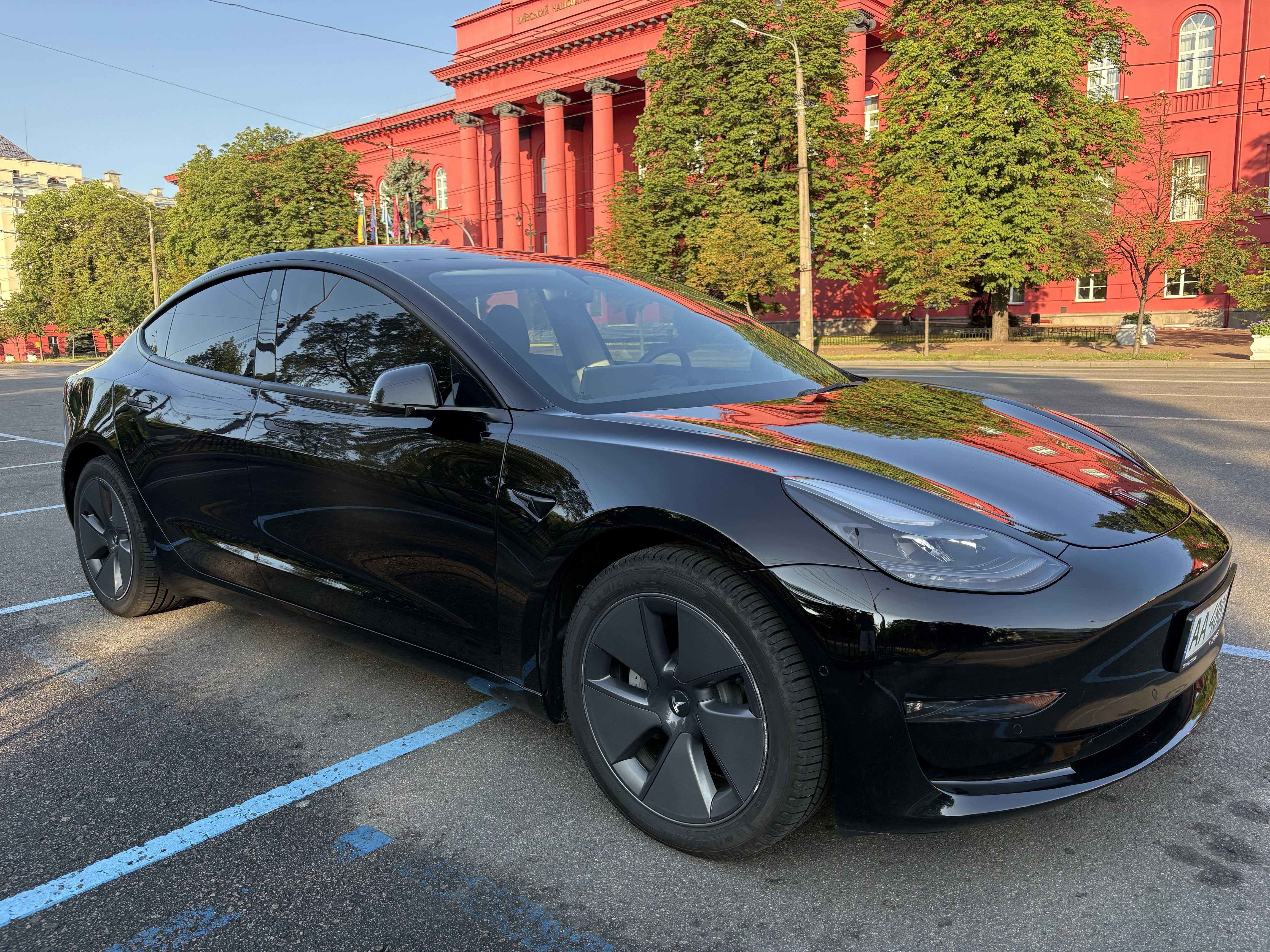 Tesla Model 3 Long Range Dual Motor AWD 2022 року