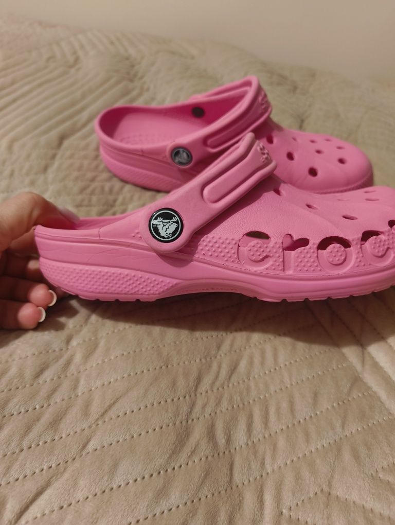 Klapki sandały Crocs r.35