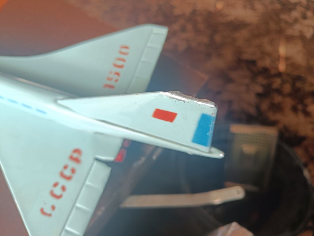 Игрушка советская самолет