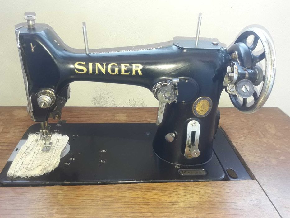 Máquina de costura Singer (60anos)