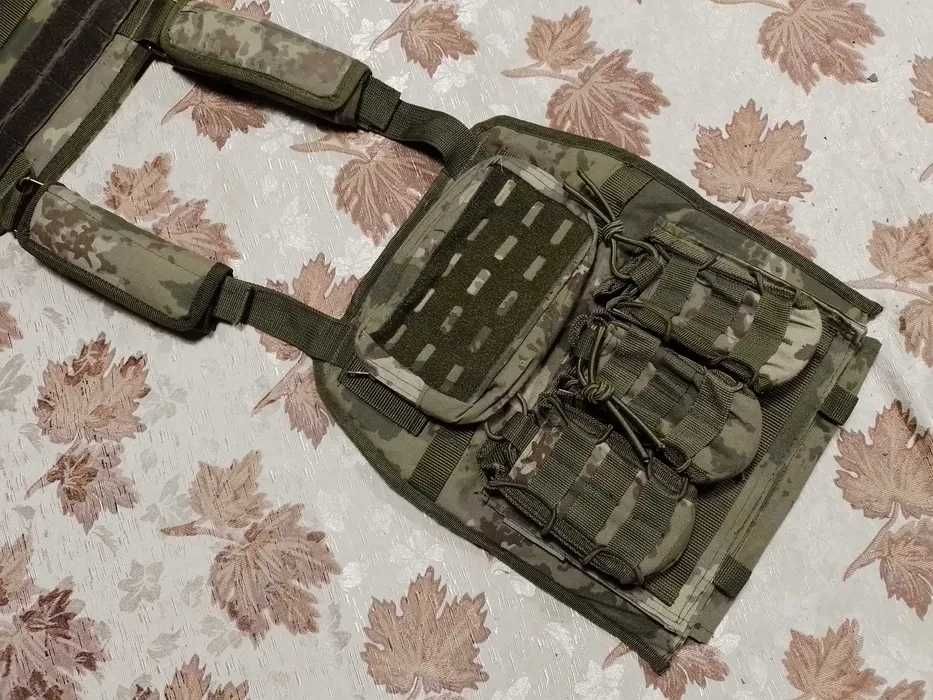 Плитоноска с подсумками