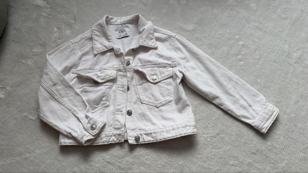 Zara kurtka biała jeansowa katana modna 128 8 l jesień wiosna