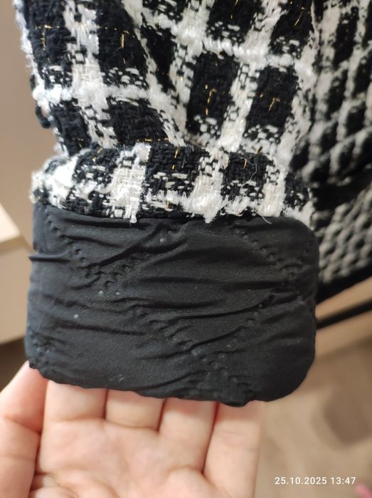 Пальто для дівчинки на зріст 120 см., 5-6 років, утеплене