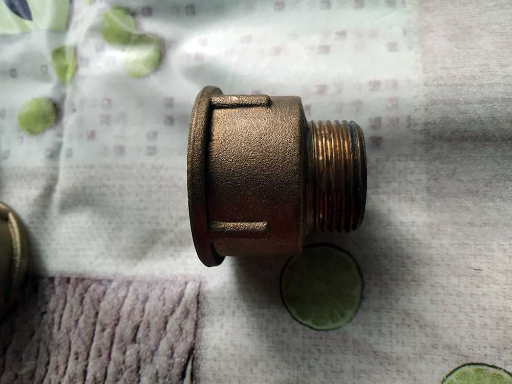 Переходник(фитинг) резьбовой водопроводный 1 1/4"х1"