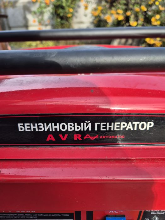 Продам: Бензиновый Генератор Edon PT-3000 (2.8/3.0 кВт)