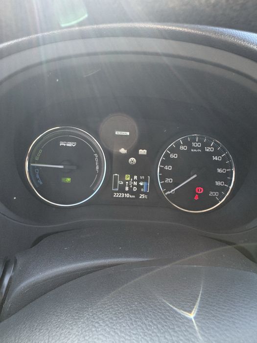 mitsubishi outlander plug-in hybrid