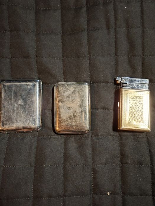 Eleganckie Papierośnice Srebrne