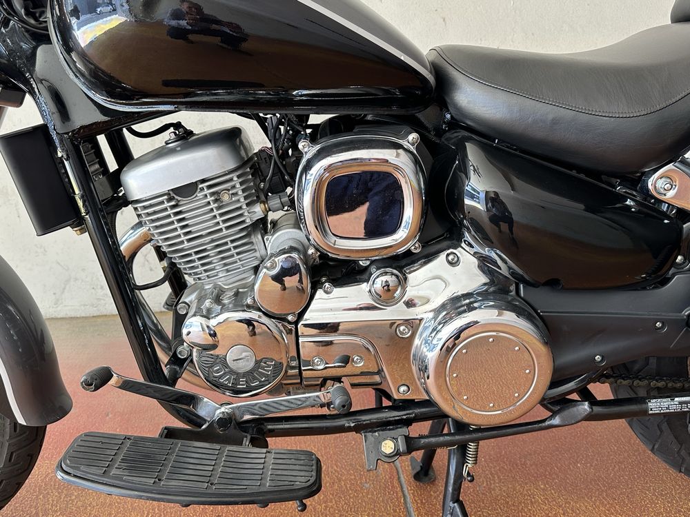 Vendo Daelim Daystar 125cc poucos km. Perfeito estado