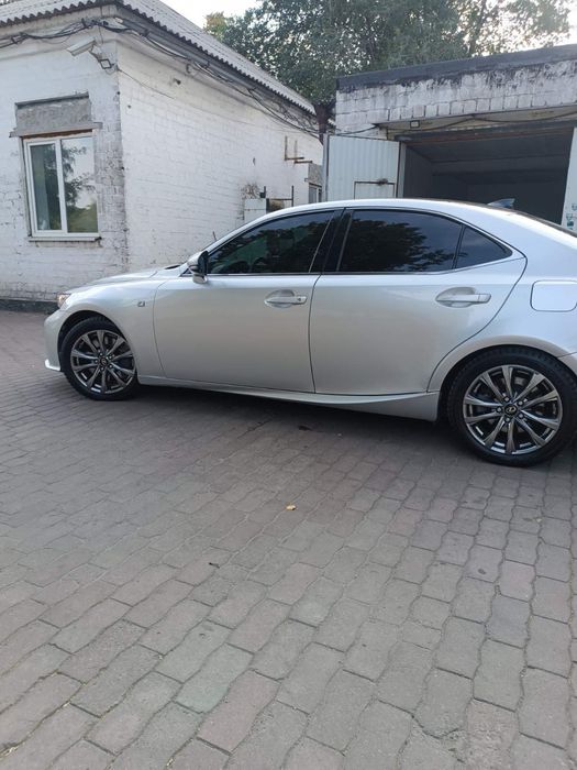 Lexus is 200 продам