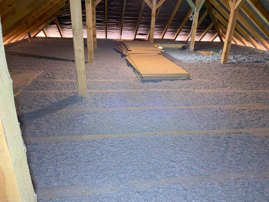 Ocieplanie poddaszy celulozą termowizja naprawy izolacji po KUNACH