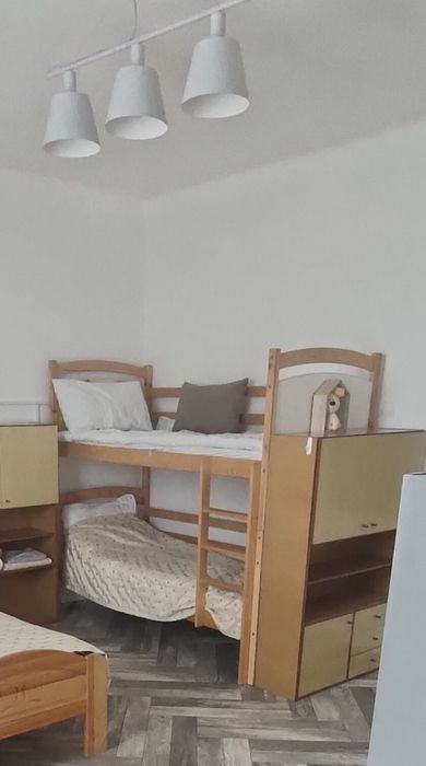 Łóżko piętrowe drewniane