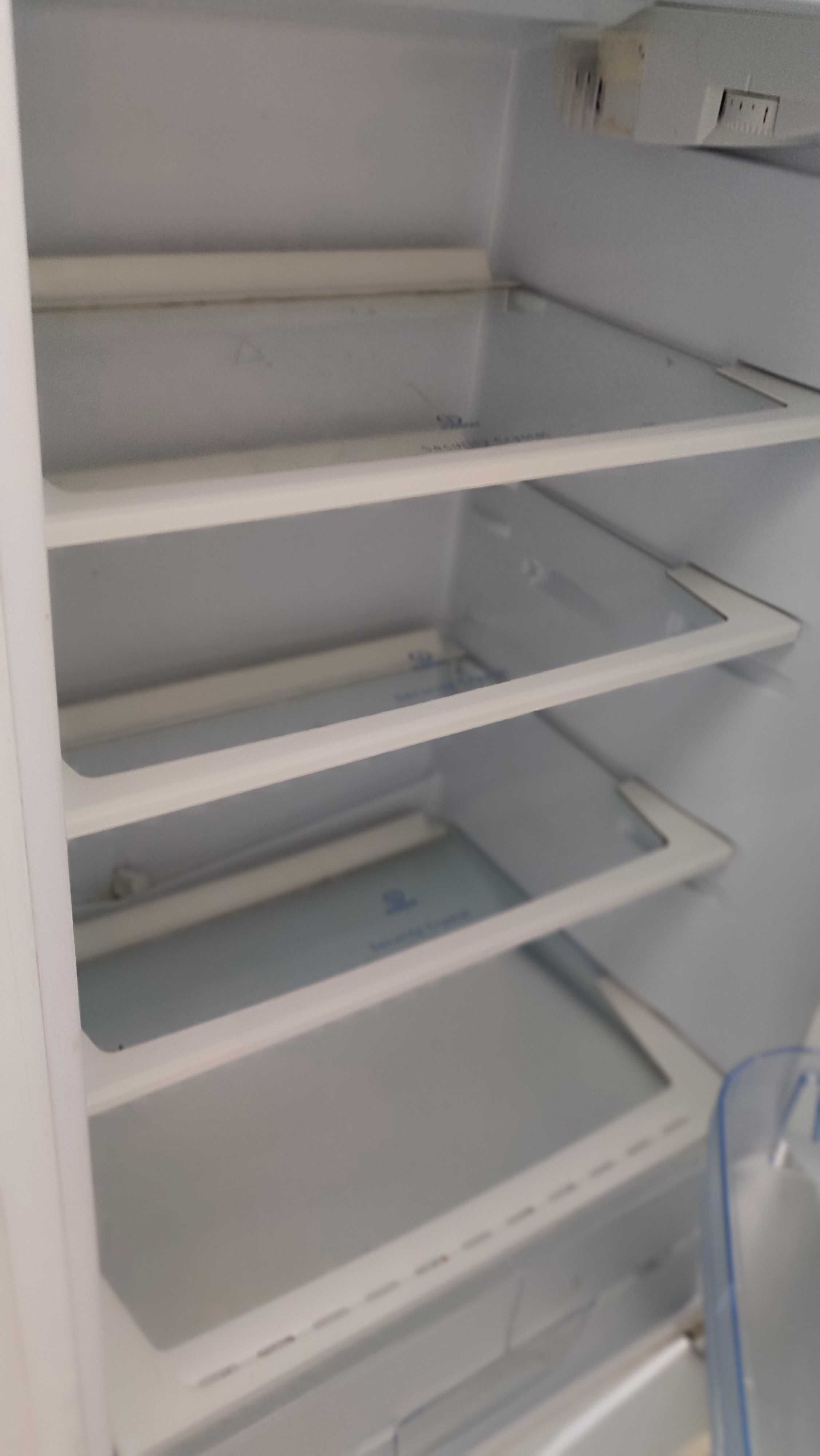 Frigorífico indesit