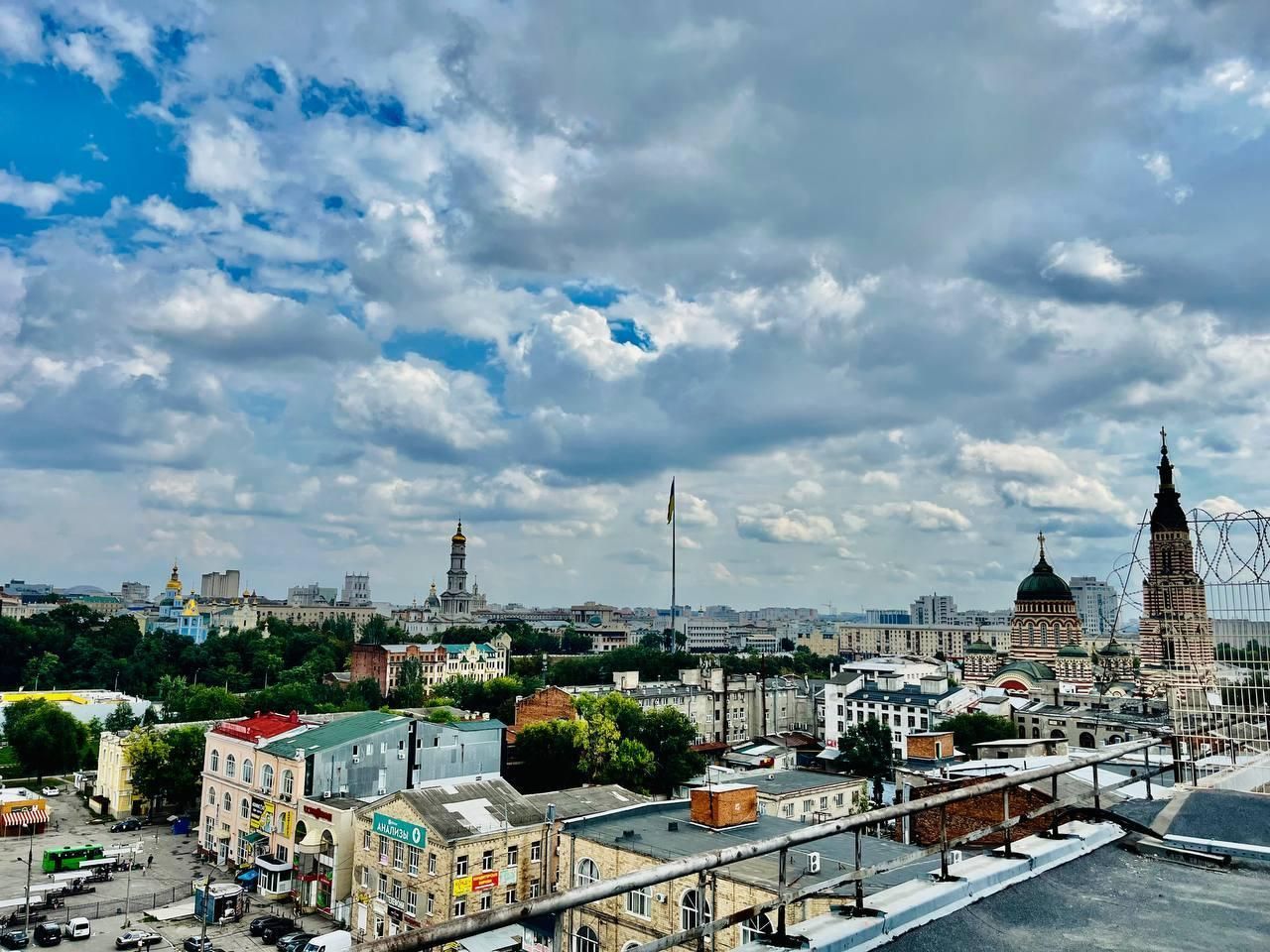 Здам офісне приміщення 315 кв, М Центральний ринок, вул. Різдвяна, 29б