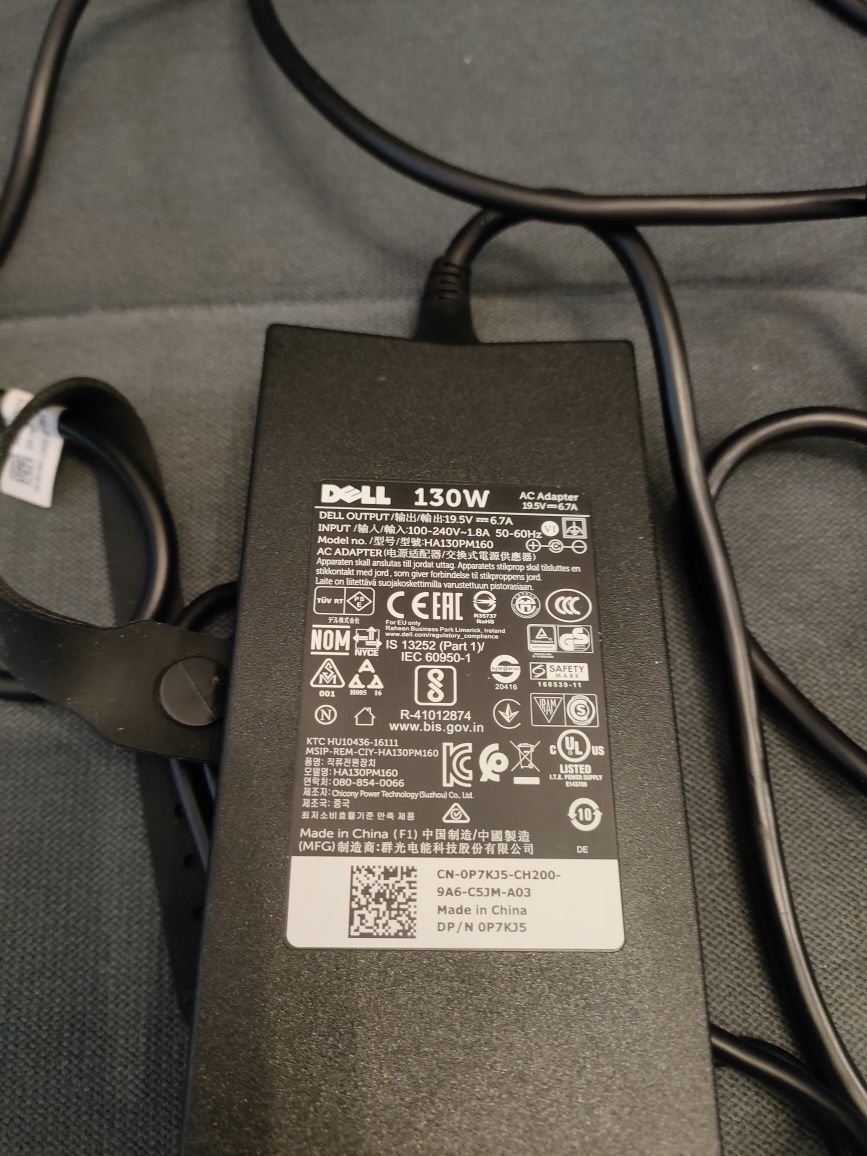 Stacja dokująca Dell WD15 + zasilacz 130W