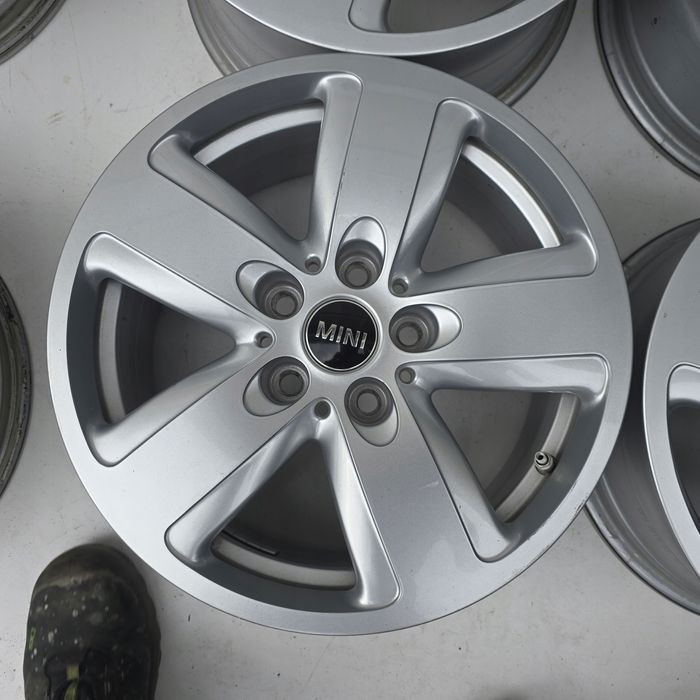 Mini F54 Clubman 5x112 16'' ET41 7J 4X