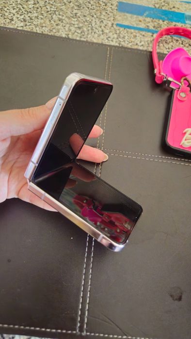 Samsung z flip 6 impecável