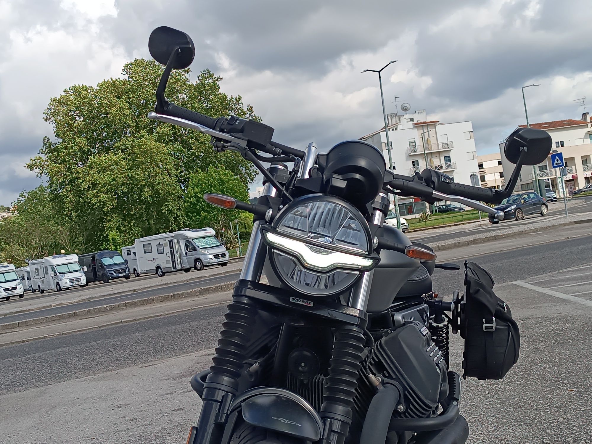 Moto Guzzi V9 Bobber Special Edition