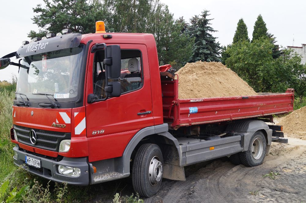 piach ziemia kruszywo szlaka suchy betonn transport wywrotką