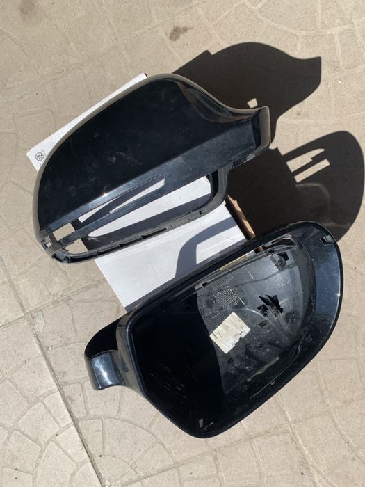 Кожух зеркала правый левый Ауди А6 2009год. 4F0857828B,4F0857827B.