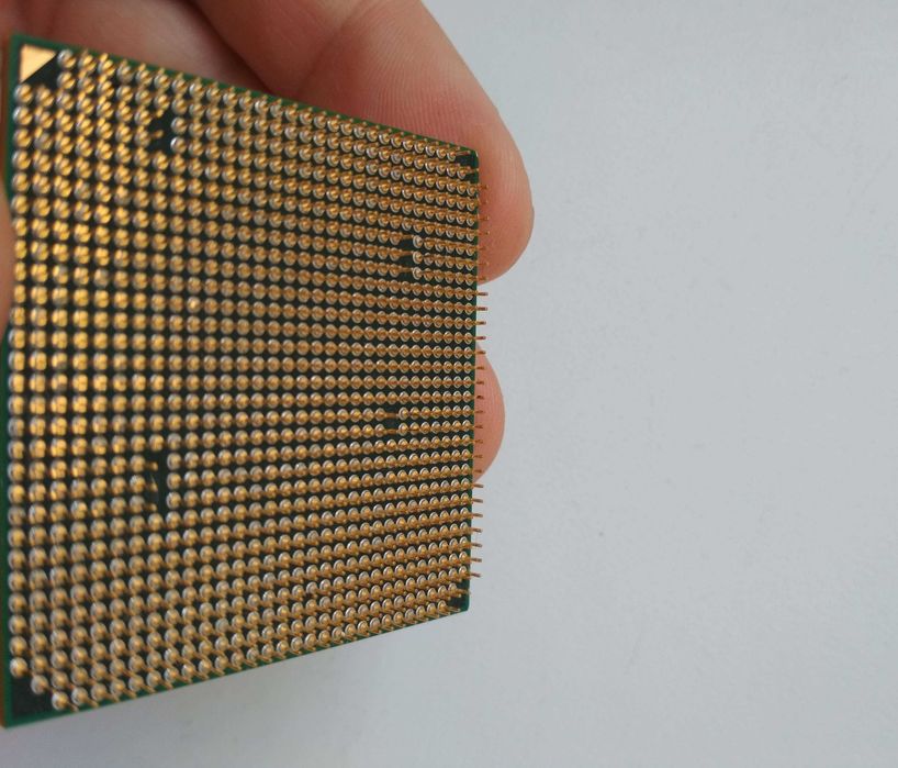 Athlon II X2 250 3.0 GHz, Phenom II X2 555 3.2 GHz