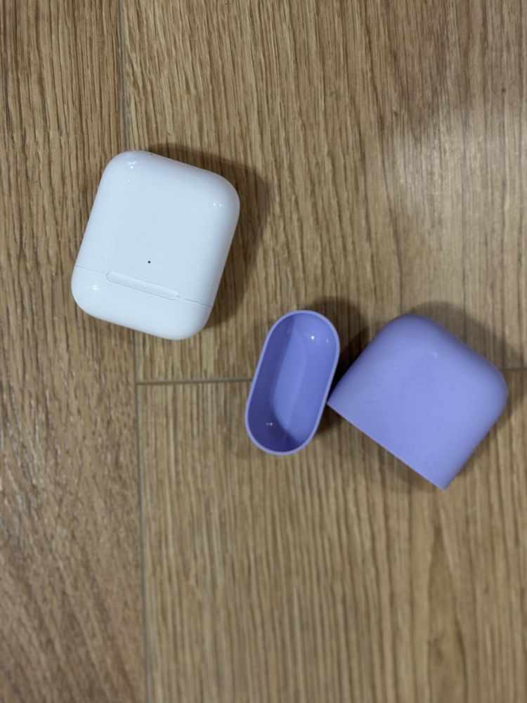 Airpods 2 з чохлом