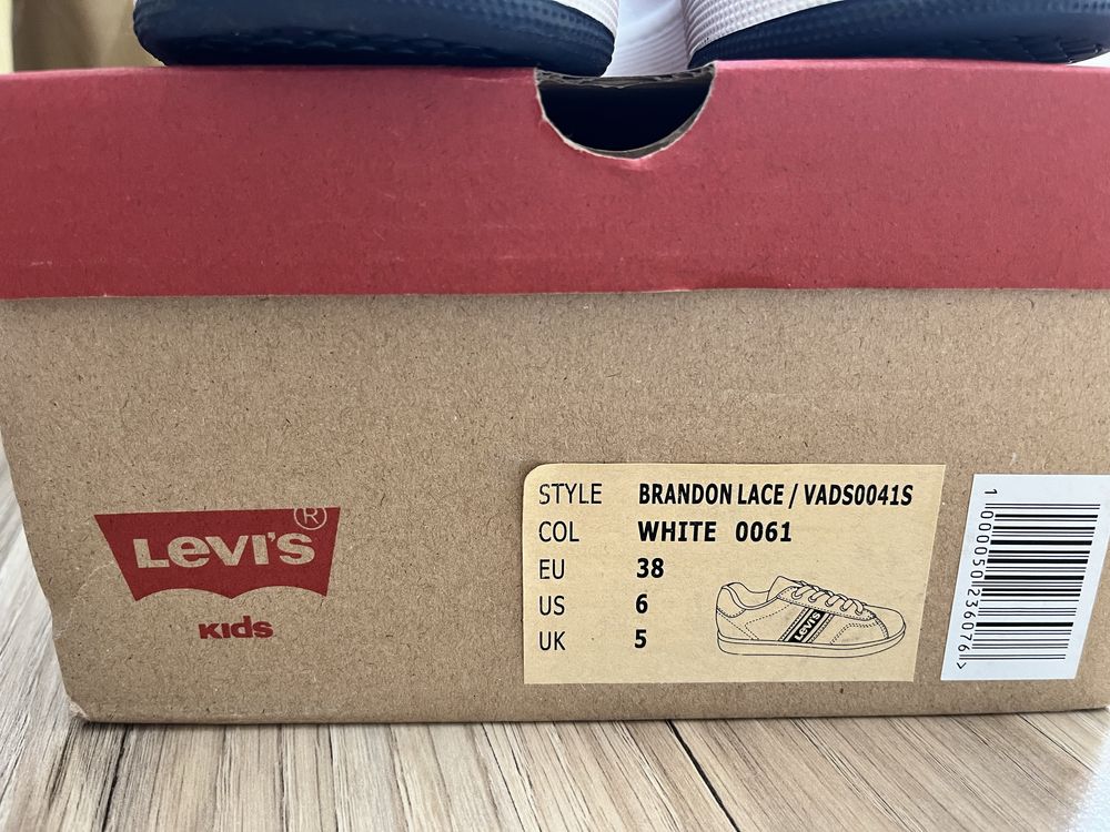 Кросівки Levi’s