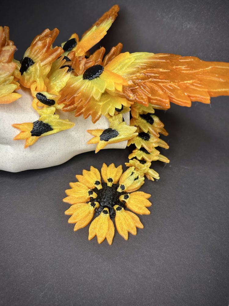 Przegubowy skrzydlaty smok słonecznik 29cm figurka