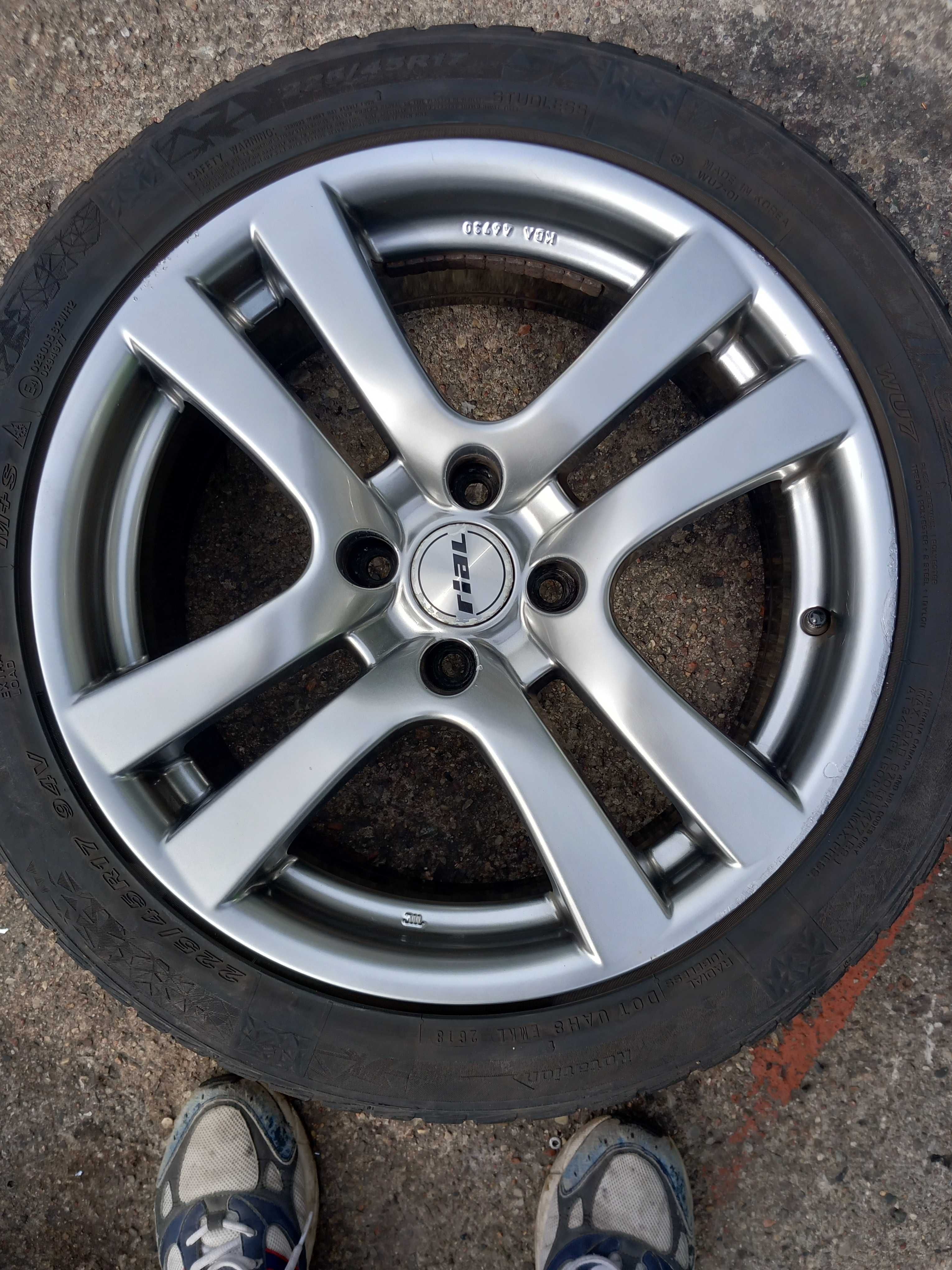 Aluminiowe felgi 17"
