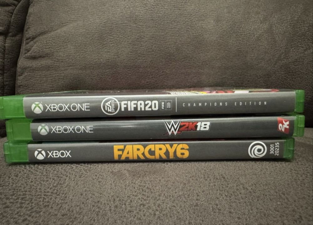 Xbox One X Hyperspacial Ed + 3 jogos