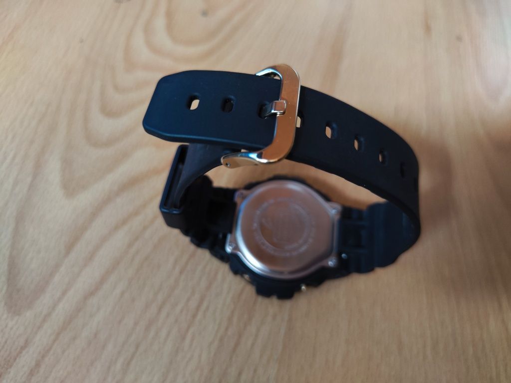 Zegarek Casio G-shock DW-6900MR-1ER Oryginał + Box