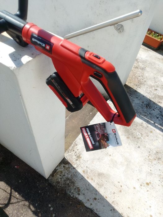 Enxada elétrica a bateria