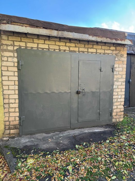 Продам гараж в центрі міста, вул.Перемоги  у кооперативі "Маяк 2".