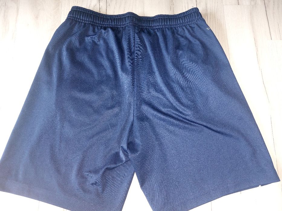 Krótkie spodenki adidas