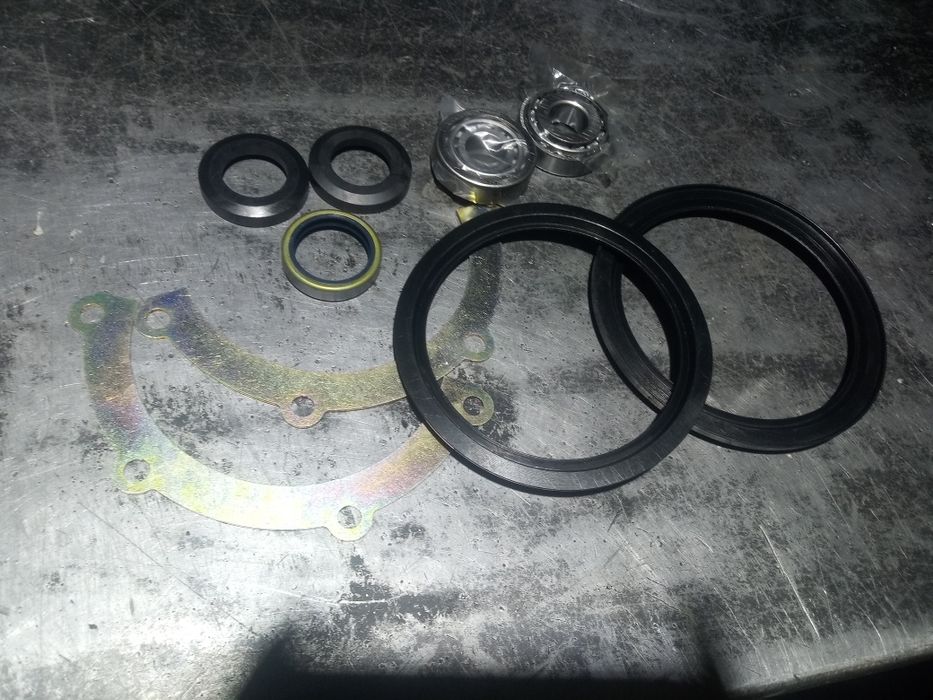 Uszczelniacze kuli łożyska uszczelniacz zestaw Nissan patrol gr Y60