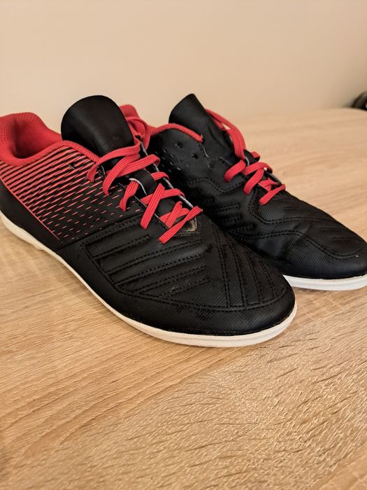 Buty korki do gry w piłkę nożną