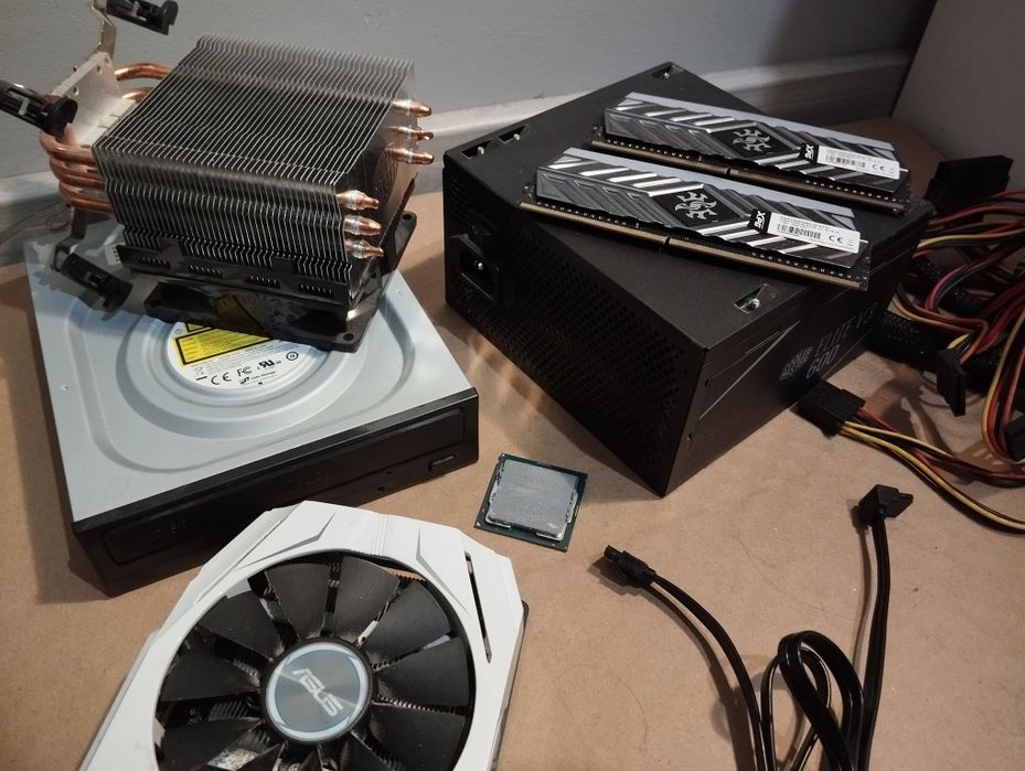 Podzespoły komputerowe (RAM,CPU,GPU i inne)