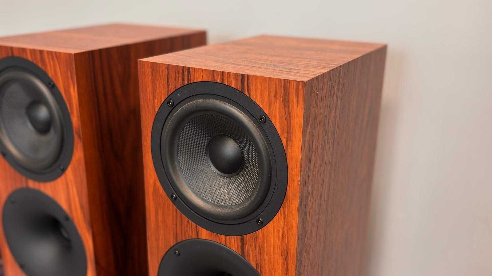 Kolumny głośnikowe podłogowe (para) Wilson Studio 7 Walnut OUTLET