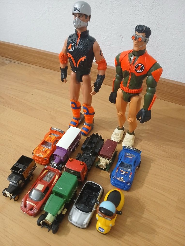Bonecos e Carros - MIB