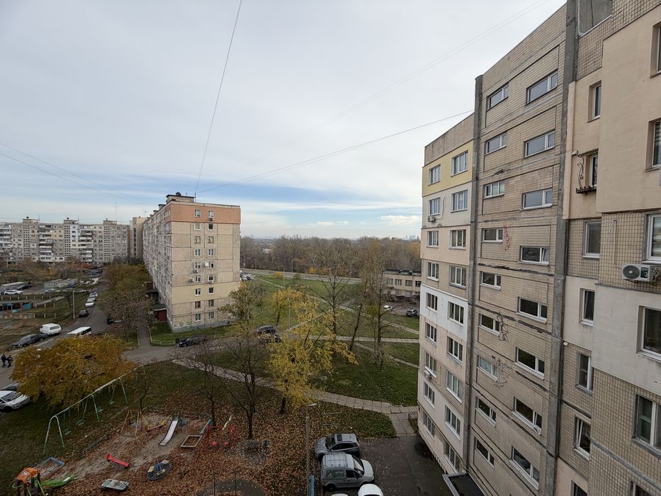 Продам 3х кімнатну квартиру, Оболонь, Прирічна