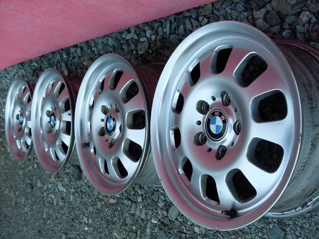 - Alufelgi 16'' BMW 5x120  oryginalne chromowane  5x120r16