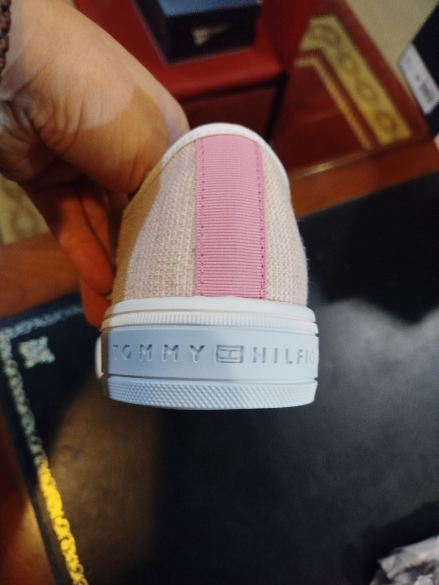 Sapatilhas Tommy Hilfiger T. 38 novas