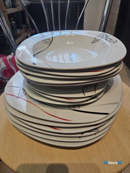 Sprzedam komplet obiadowy