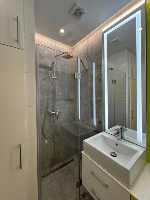 Продаю сучасну 2к квартиру в ЖК Набережний квартал. ц1