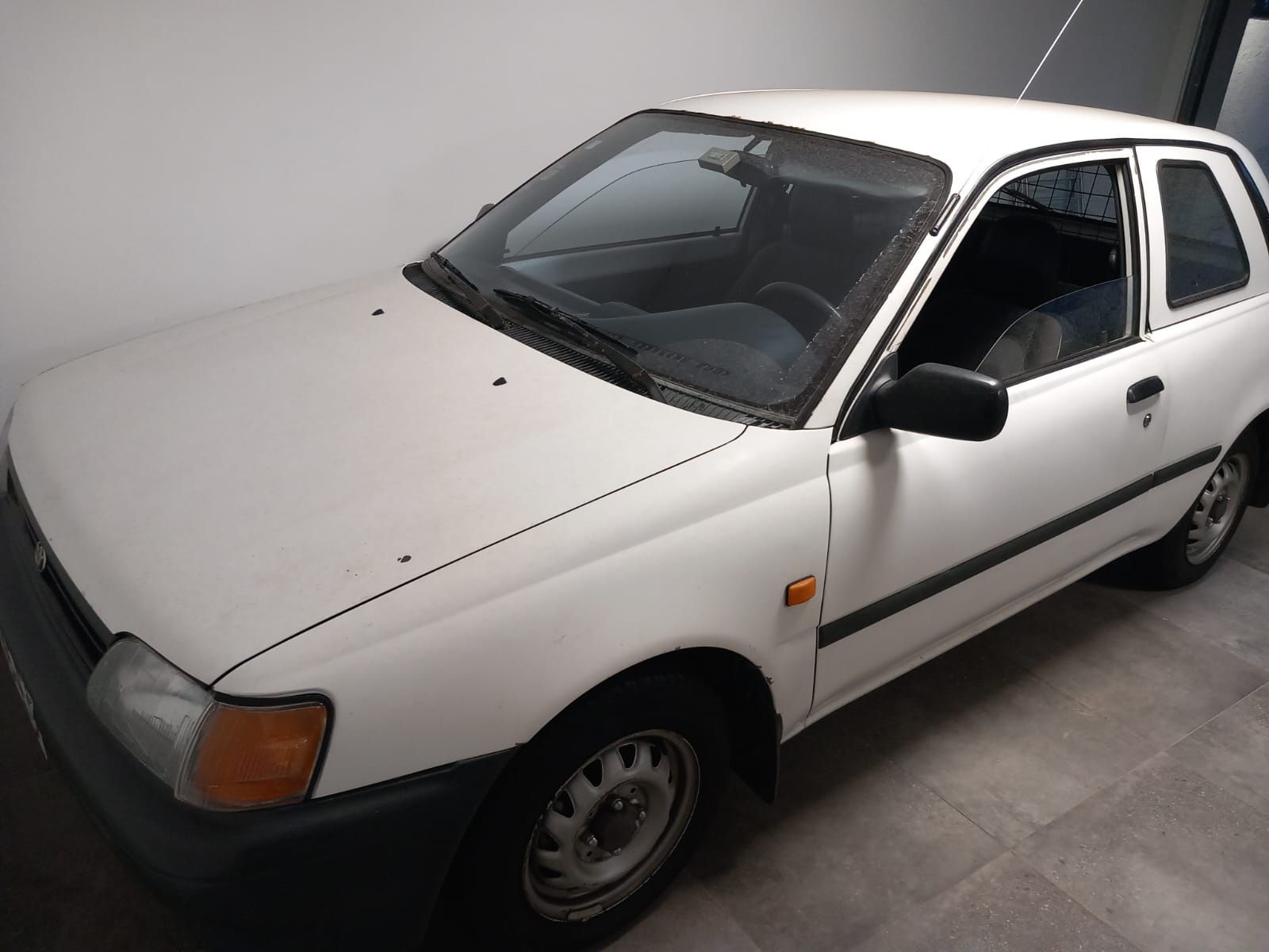 Toyota Starlet 2 lugares