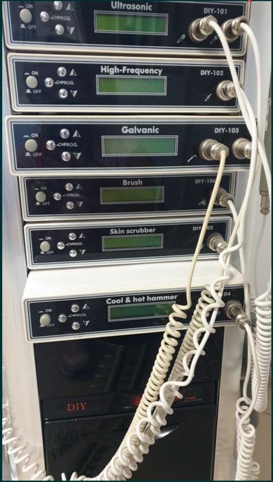 Kombajn kosmetyczny 17 funkcji