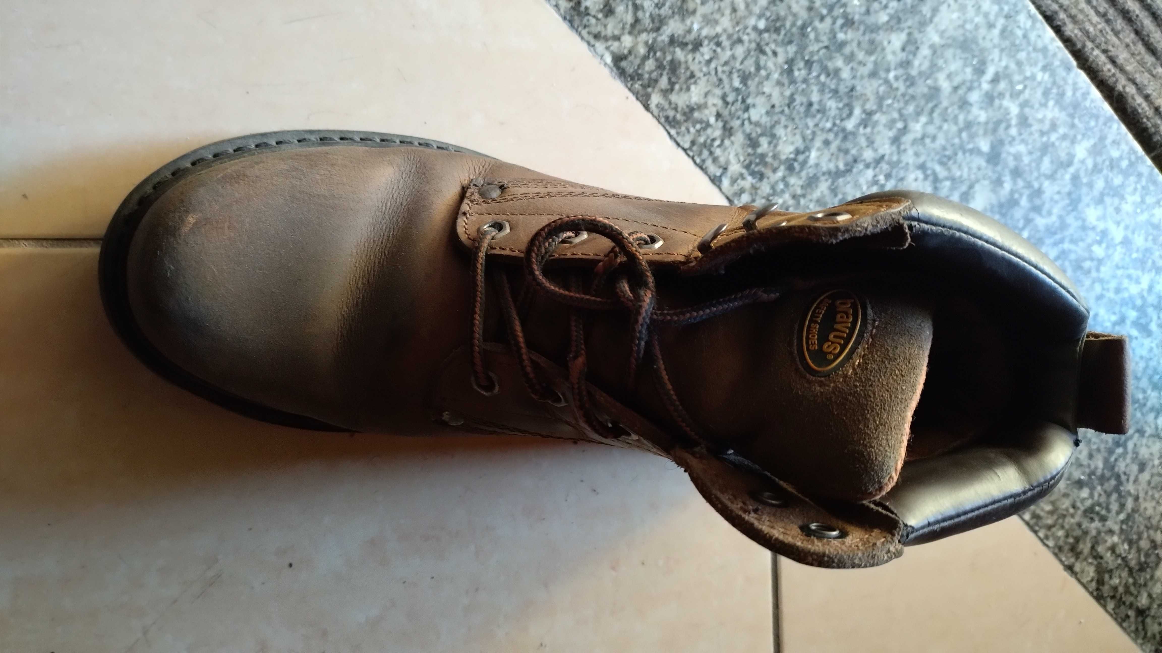 Botas de Outdoor proteção N°41 impecáveis, como novas