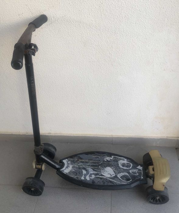Trotineta manual de 3 rodas com travão traseiro, de pé (OXELO)
