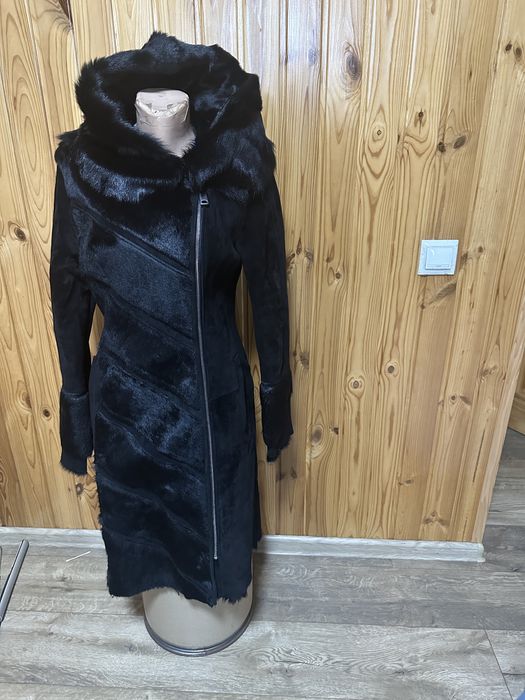 Дубленка натуральная замш черная с капюшоном