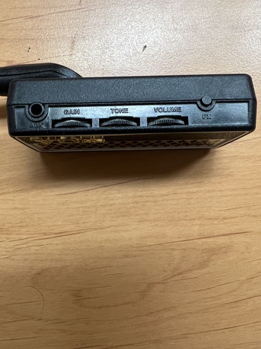 Продам мини усилитель для наушников Vox amPlug 2.